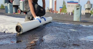 Гидроизоляции битумной кровли | ППуКри – от 692 руб. за м²